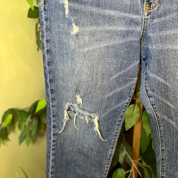 ANTHROPOLOGIE PIlcro The Vintage Straight Distressed Jeans Size 32 - Picture 7 of 13